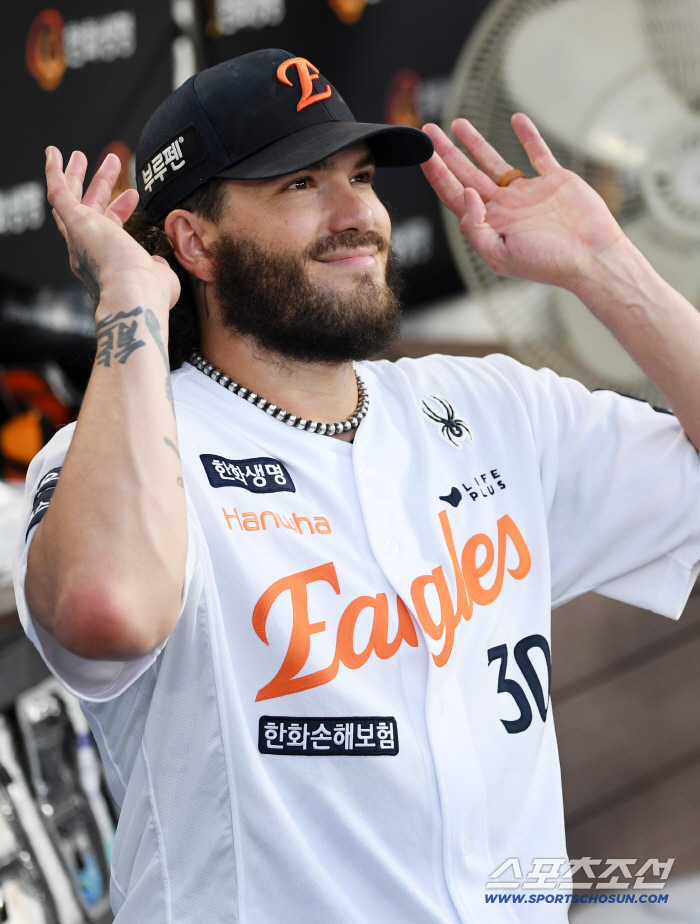  A smile with Ponce back