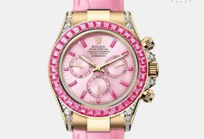 A pink watch that looks like a Messi class toy. It turns out that it's a 1.3 billion dollar limited edition