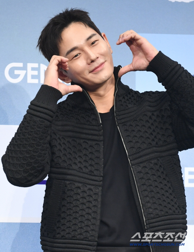 Lee Jang-woo, On Juwan Deny Involvement in '8 Million Won' Scandal
