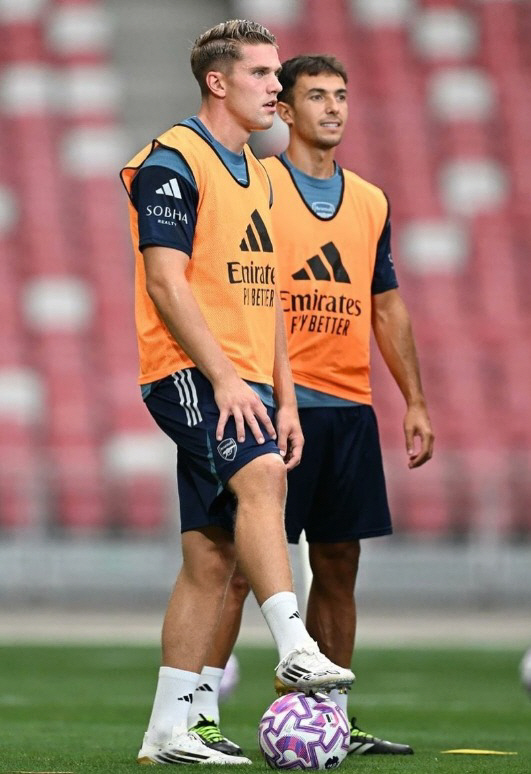 Son Heung-min and the 97-goal monster Joquerez join Arsenal Tour → Strong Indian Bob initiation ceremony...North London rival Tottenham in Hong Kong for the first time