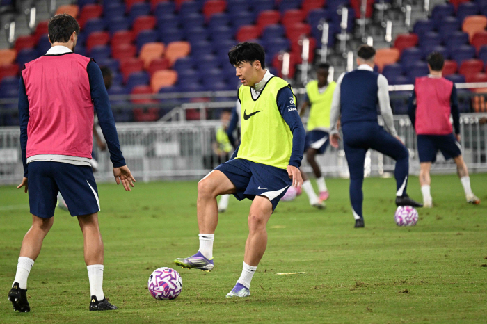 SON, we've entered an important phase Tottenham Grants 25 Million Euros for Son Heung-min's Transfer Fee...Accelerate transfer discussions