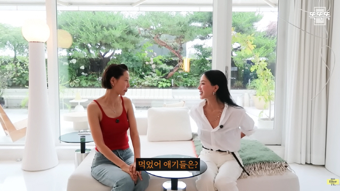 Um Jung-hwa unveils the interior of 5 billion luxury houses in Hannam-dong..I realized my dream of interior design