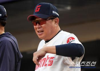 He doubted his ears again. Gamboa and a come-from-behind loss. The master's anti-war comment NC prepared well. I lost to perfection 