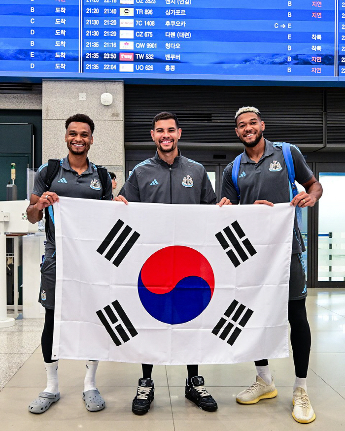 Newcastle and Manchester United are the first to visit KoreaWe're robbing all the targets