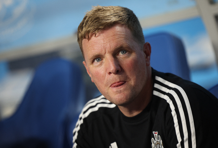 Newcastle and Manchester United are the first to visit KoreaWe're robbing all the targets
