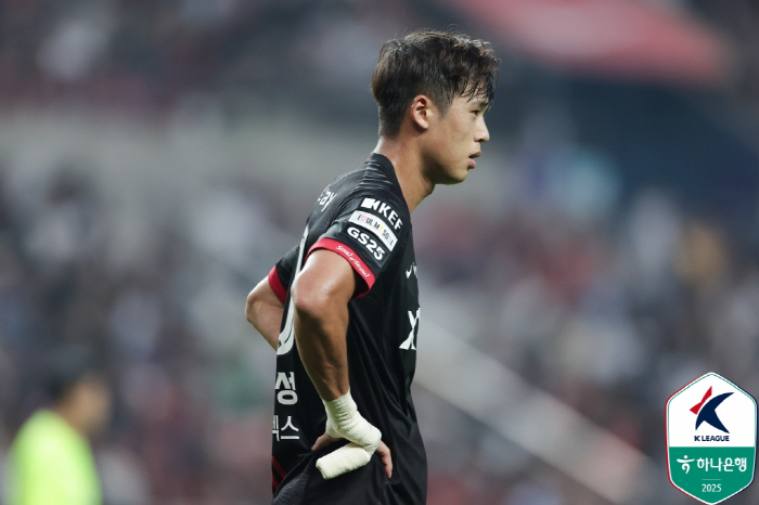  Kim Joo-sung, center back of the national team, will play with pride of FC Seoul, a transfer to Hiroshima