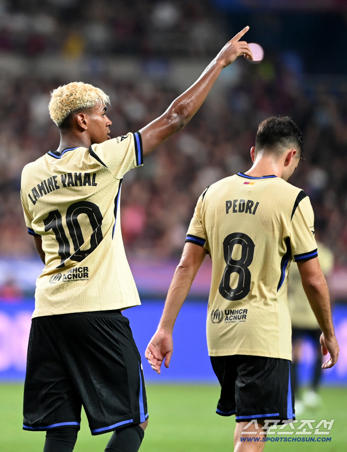 The 18 year old Yamal I saw in the field was another class...Barca's 10th debut goal multi-goal made Sangam excited