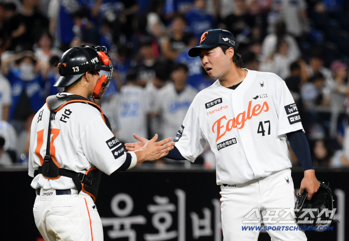  Hanwha won Choi Jaehoon and Kim Bumsoo