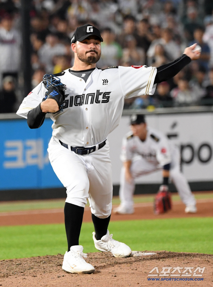 Shaking 3 steals on 8 hits? The 157-kilometer fastball has just two hits. The left-handed ace who did not lose two runs in five innings 
