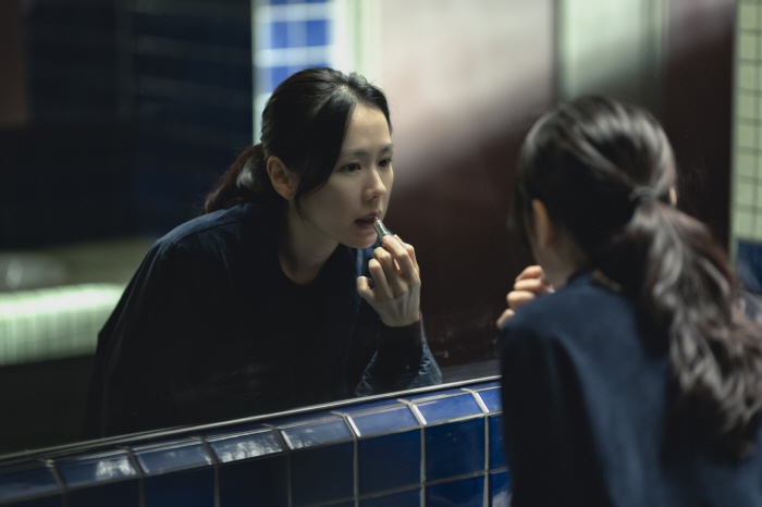 Son Ye-jin Returns to Screen in Park Chan-wook’s ‘No Other Choice’ After 7 Years