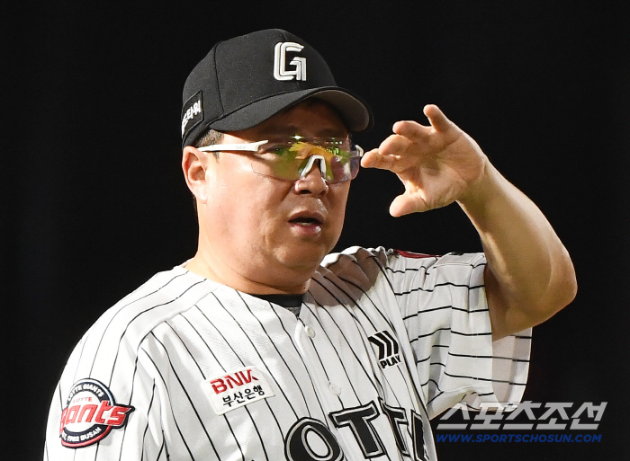 For the seventh year in a row, the KS master's short-term game was the real thing. Choi Joon-yong and Jung Cheol-won took the mound in a row by four points. The flow of NC has been cut off