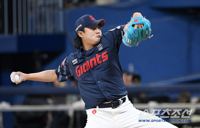 For the seventh year in a row, the KS master's short-term game was the real thing. Choi Joon-yong and Jung Cheol-won took the mound in a row by four points. The flow of NC has been cut off