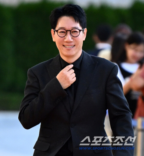 Ji Seokjin, I ran on 'Running Man'..'It's worn out, and it even reveals the bones.' Shock state