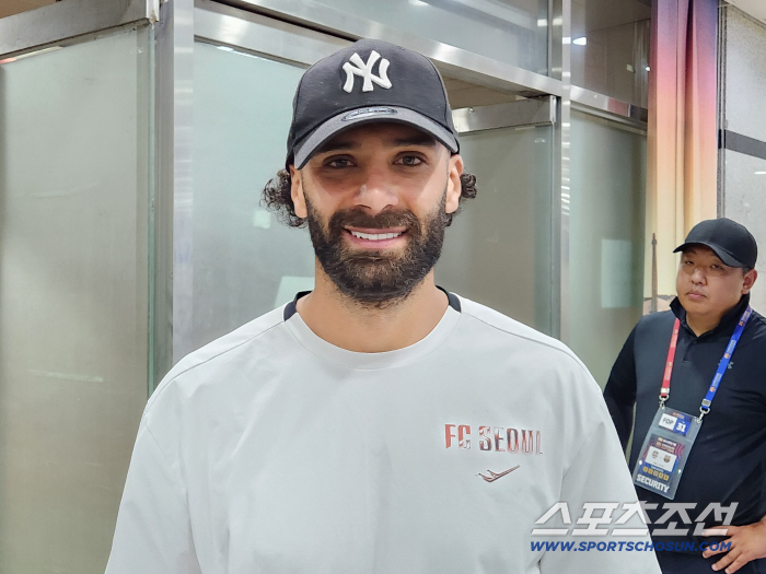 Jordan Monster DF, who played the World Cup alone rather than Yamal, is sad that he didn't score two goals against Barca!