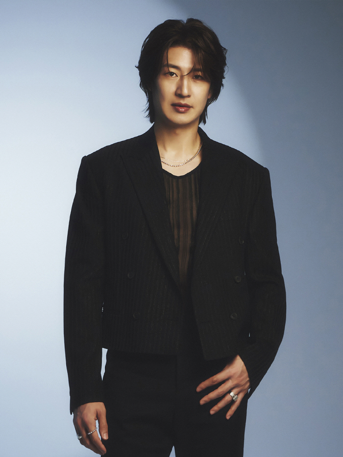 god's Son Ho-young Joins Kim Tae-woo, Danny Ahn at GEMSTONE E&M