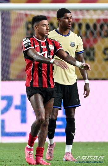  FC Seoul Captain Lingard Barcelona, the best team in the world...Rashford! Long time no see!