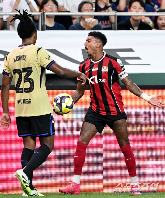  FC Seoul Captain Lingard Barcelona, the best team in the world...Rashford! Long time no see!