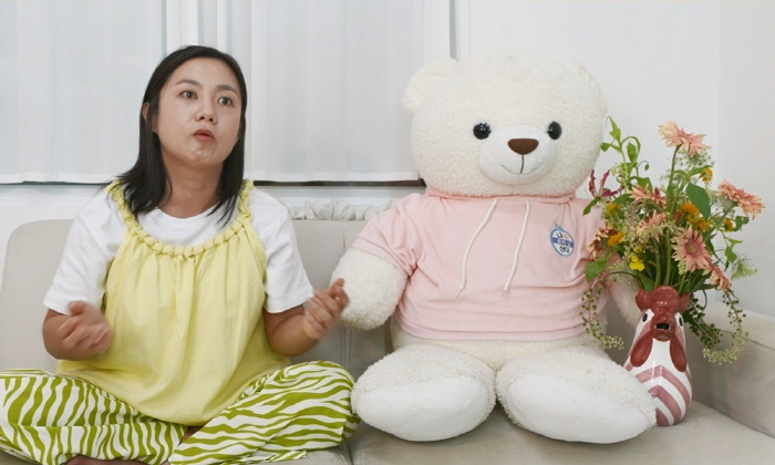 Park Na-rae's wedding photoshoot with her male friend...I can't put it off any longer