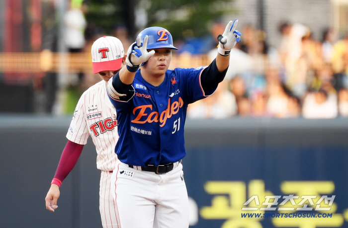  Moon Hyunbin's timely hit against Lee Eui-ri