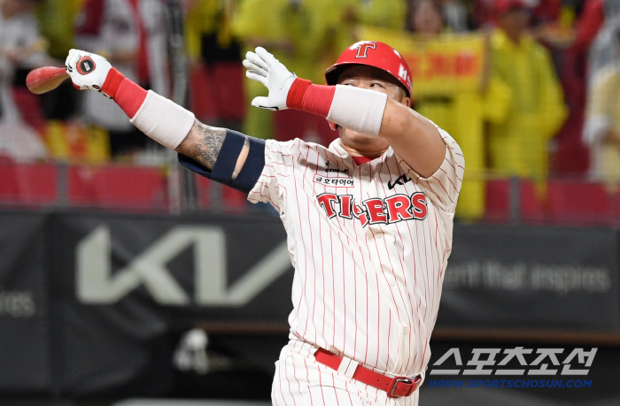 Hey, why are you doing this to me? Ryu Hyun-jin is tongue-in-cheek with Choi Hyung-woo's contact ability.