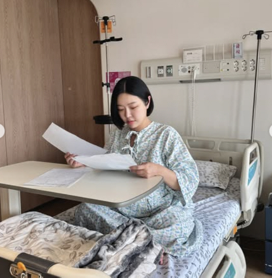 Lady Jane lost 11kg as soon as she gave birth to her twin daughters..a week in the hospital