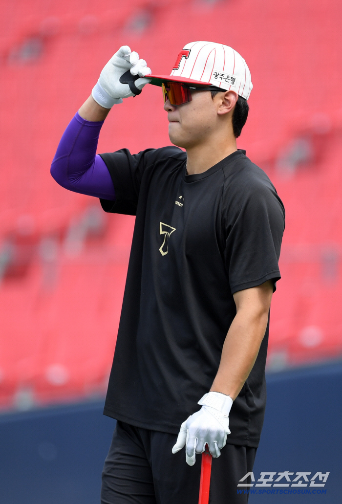  Let's see Kim Do Young. It was sold out, but the Hanwha KIA match in Gwangju was canceled due to rain