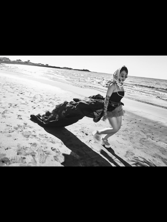 Park Na-rae fell in love with her wedding photo book after losing 14kg