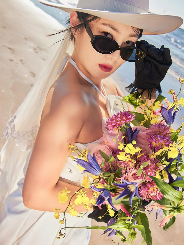 Park Na-rae fell in love with her wedding photo book after losing 14kg