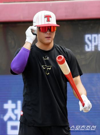 There are days like that The day Kim Do Young came back. 