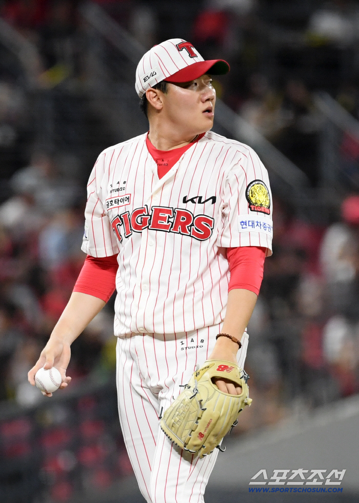 Who said he was a second-tier pitcher? What would he have done if he wasn't the strongest in the KIA trade…If we do well, KIA will go higher
