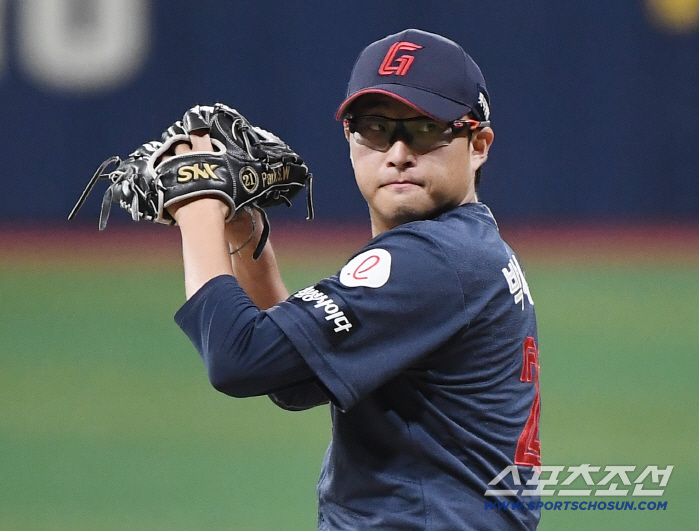 7 innings of hard pitching → 11 wins! Park Se-woong, career high is just around the corner...Manager Kim Tae-hyung also led the team well