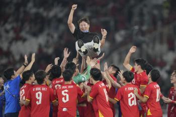 He said, 'Why did you let Shin Tae-yong out the fans of Indonesia's Nightmare Magic that collapsed? an outburst of anger
