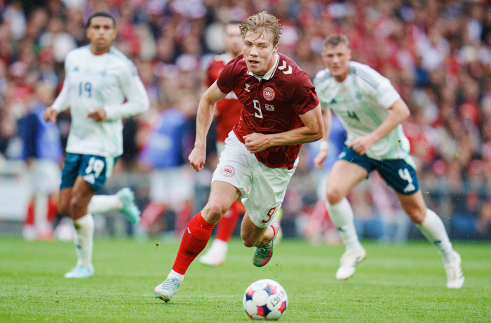 Hoyloon, a big twist! Tenhach and Leverkusen Reunited...Manchester United → Set a Sale Price of £72 Million Despite Huge Losses