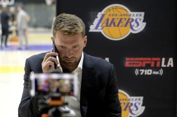 It's 3 years, 216 billion won, but it's a loss for Doncic! LAL and Blockbuster Extension Agreement. Doncic is still a loser, because he's a huge tax!