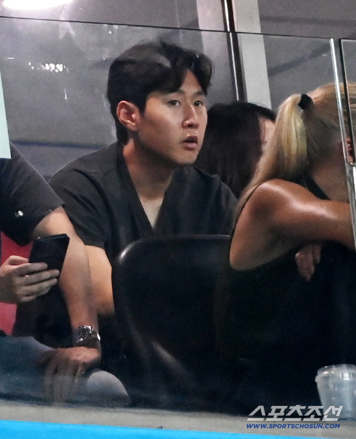  Lee Kang-in came to watch Son Heung-min's game