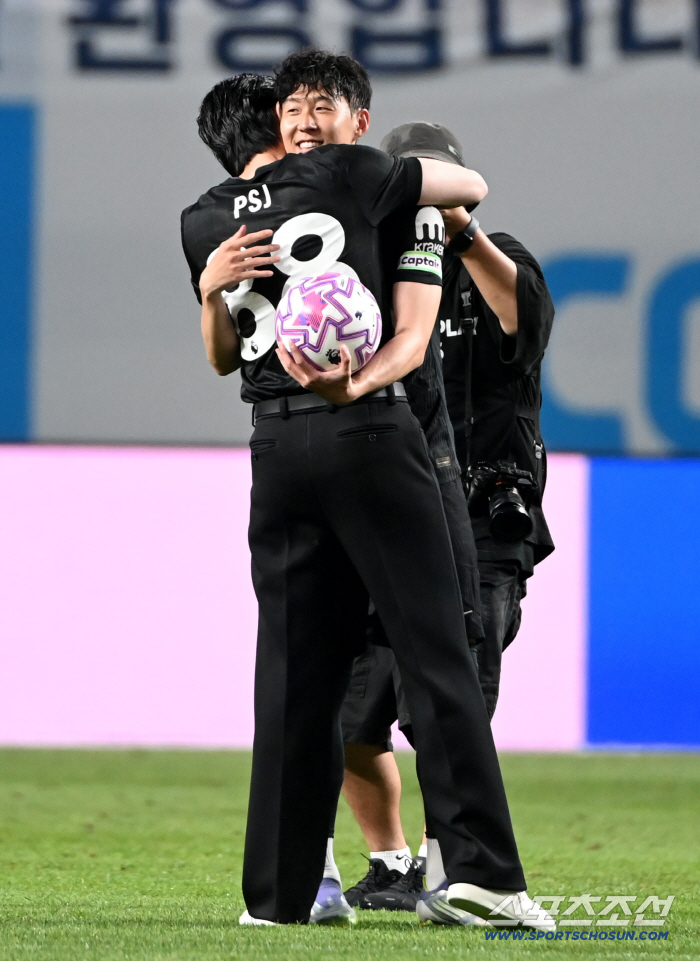 Son Heung-min and Park Seo-joon, thank you for coming