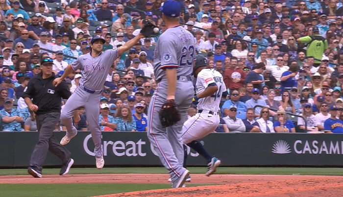 You threw so well until the 5th inning! Misunderstanding of the number of checks  defensive bad pitches, Kelly's 69th place and a steel plate, still qualified as the third starter