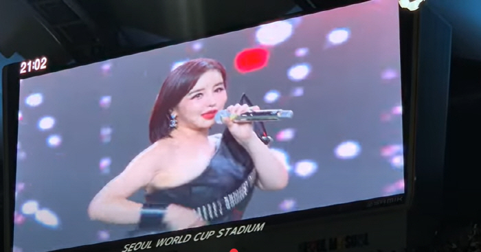Park Bom Returns to Stage with 2NE1 at Coupang Play Series Halftime Show