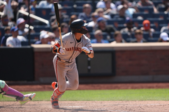 I didn't let him off guard Lee Jung-hoo is busy with his first four hits in ML  five on-base explosions, 3G 0.583 against the Mets