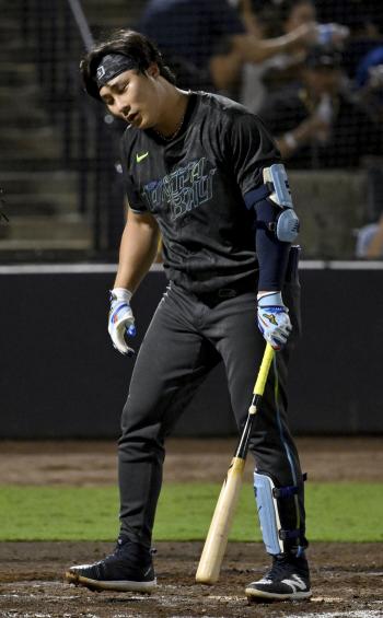 I'm thinking about ABS. Tampa Bay's Kim Ha-sung, who gave up one strike and one strikeout against the Dodgers, has one hit, one walk, and multiple bases. The team lost 0-3