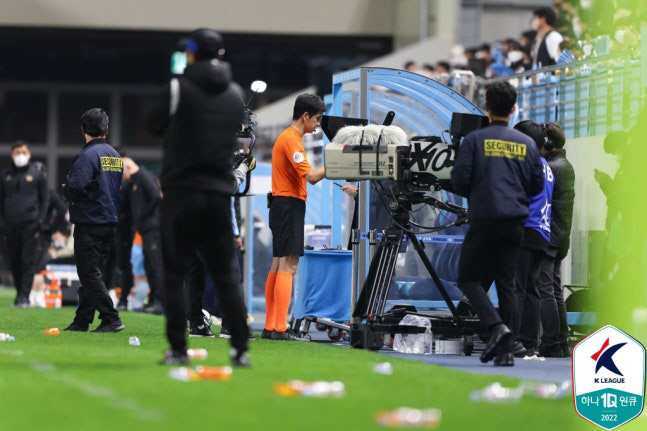 On-field review that disappeared only in VARPA exhibition games, is it a coincidence