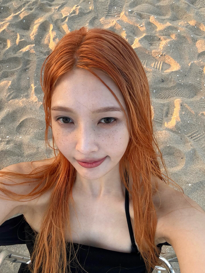 Red Velvet Joy, was your body like this?The 11-shaped abs with the narrow waist