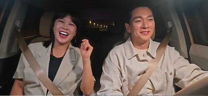 Solbi and Lee Kyu-han 11 Drive Dite…Honey dripping from the eyes. Is it a preview of the birth of a new couple? (Pride-choo)