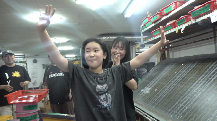 Sua, an autistic child who draws emotions, people who cheer for the dream