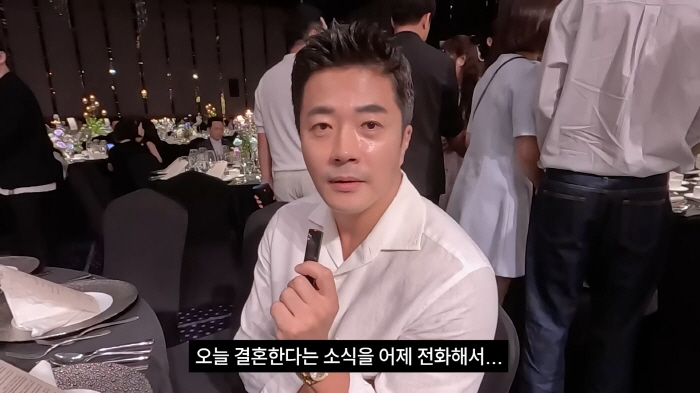  We were that close...Kwon Sang-woo congratulates you on a large amount of money and a gift → I heard you got a call the day before,