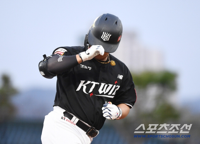 The battle for No. 1 place in Hanwha? KT was also desperate…When I went down 161 kilometers, I made eight promises, and I was strong-willed