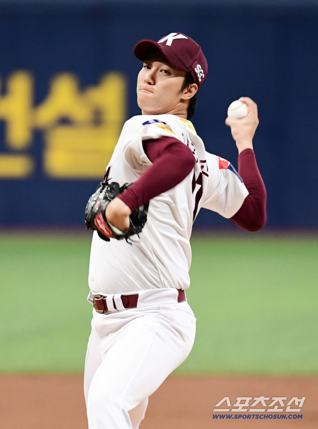  Ahn Woo-jin's shoulder injury will go up to the operating tableA year in rehab, everything's twisted