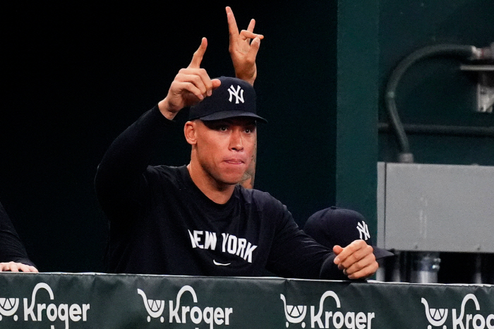 Jersey Tampa Minor Camp, where a 10-year-old fan also waited, → Texas emergency call, comes to save the Yankees in crisis