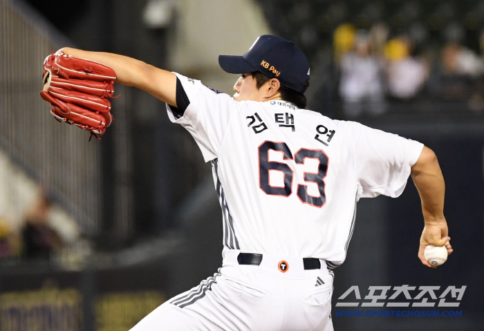 Kim Taek-yeon, who has already interviewed Kim Taek-yeon on 7 Blon, remains unchanged.