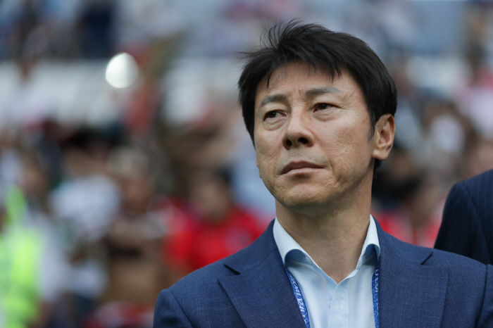  Ulsan officially announces the appointment of Shin Tae-yong, the 13th head coach of Ulsan, on a good day → K-League comeback after 13 years, promises to rebuild its famous family
